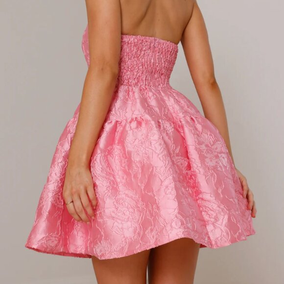 Hello Molly Size X-Large Silhouette Of Dreams Strapless Mini Dress Pink NWT - Picture 8 of 8